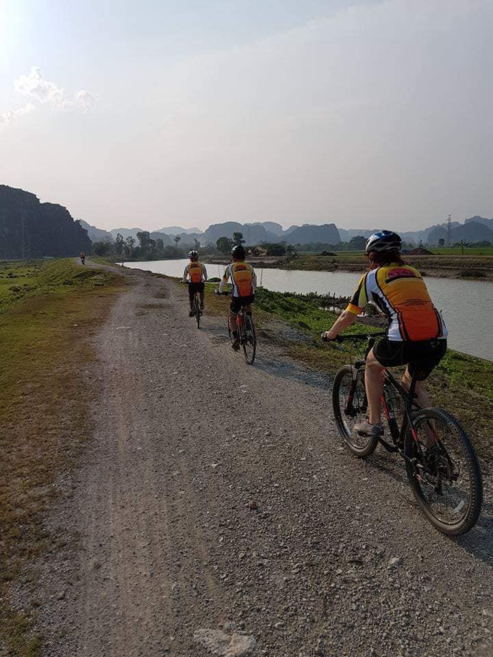 Siem Reap Cycling To Saigon - 6 days 3